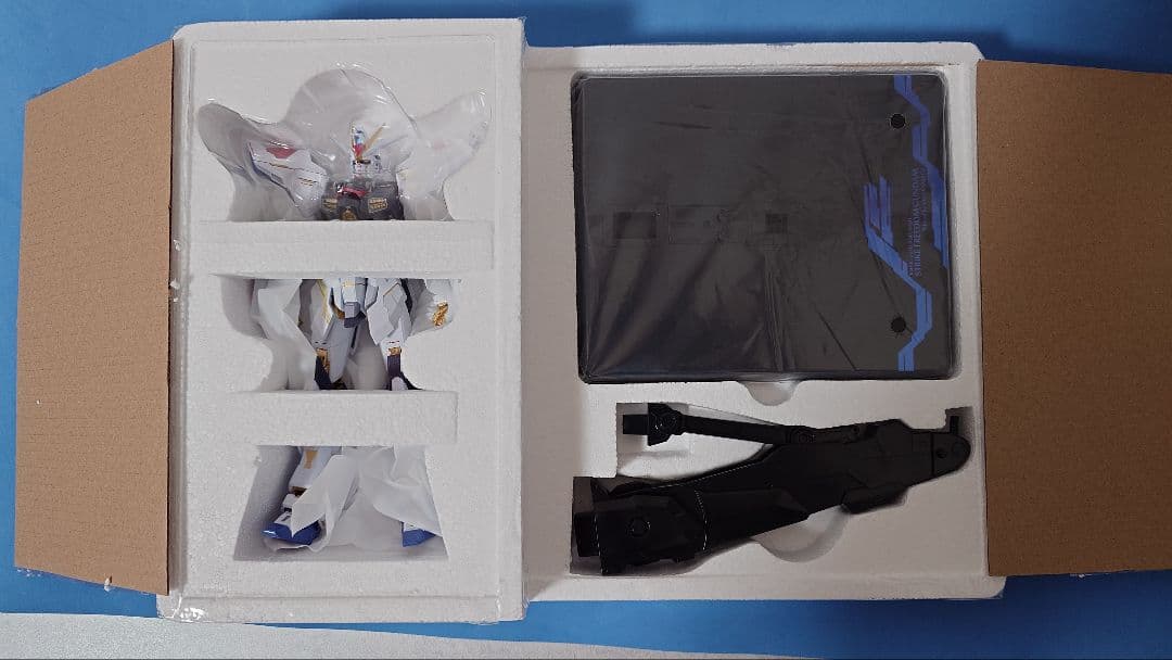 L BUILD ストライクフリーダムガンダム ＆光の翼オプションセット