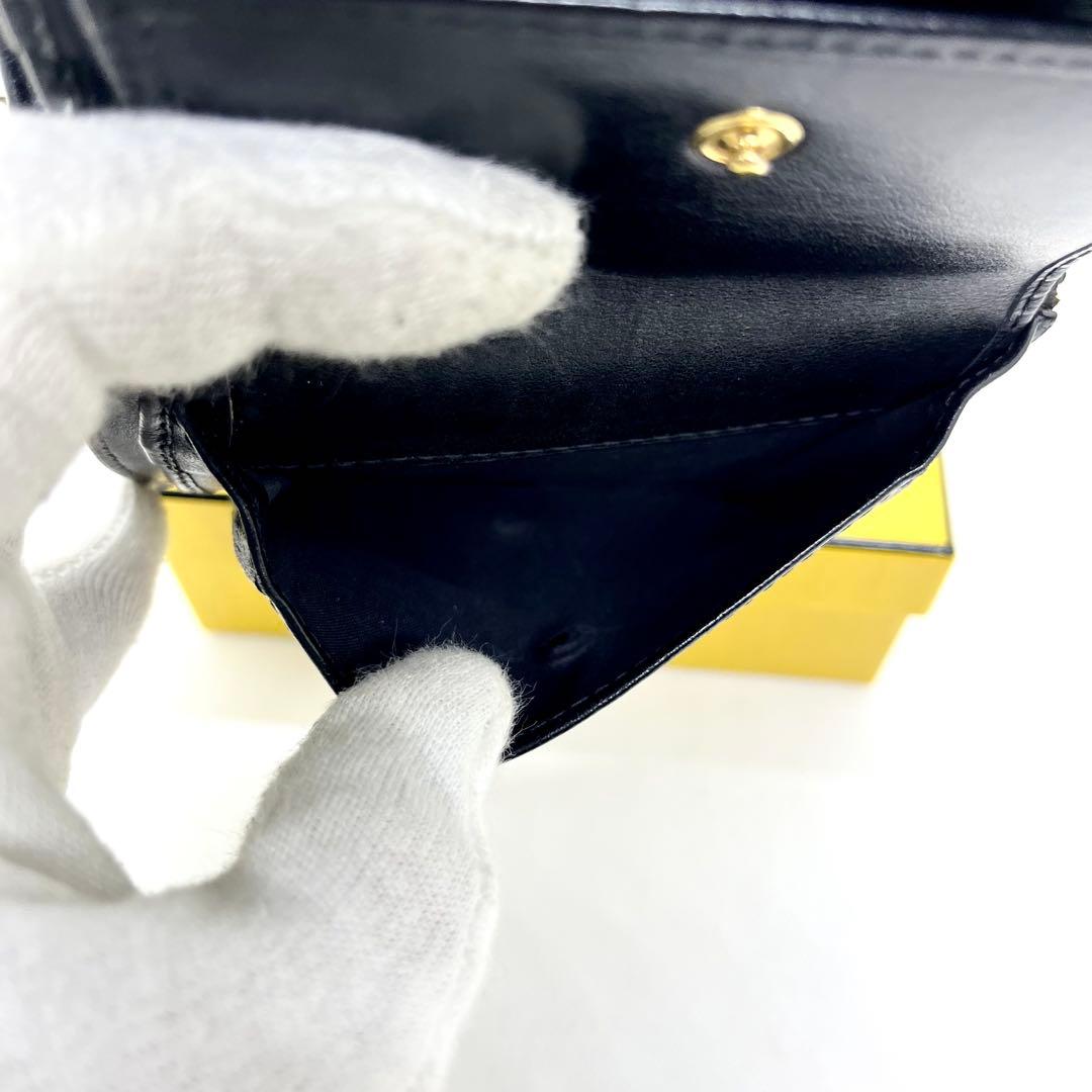箱・保存袋付き/美品/現行✨フェンディ エフイズ ロゴ 二つ折り 財布 ブラック