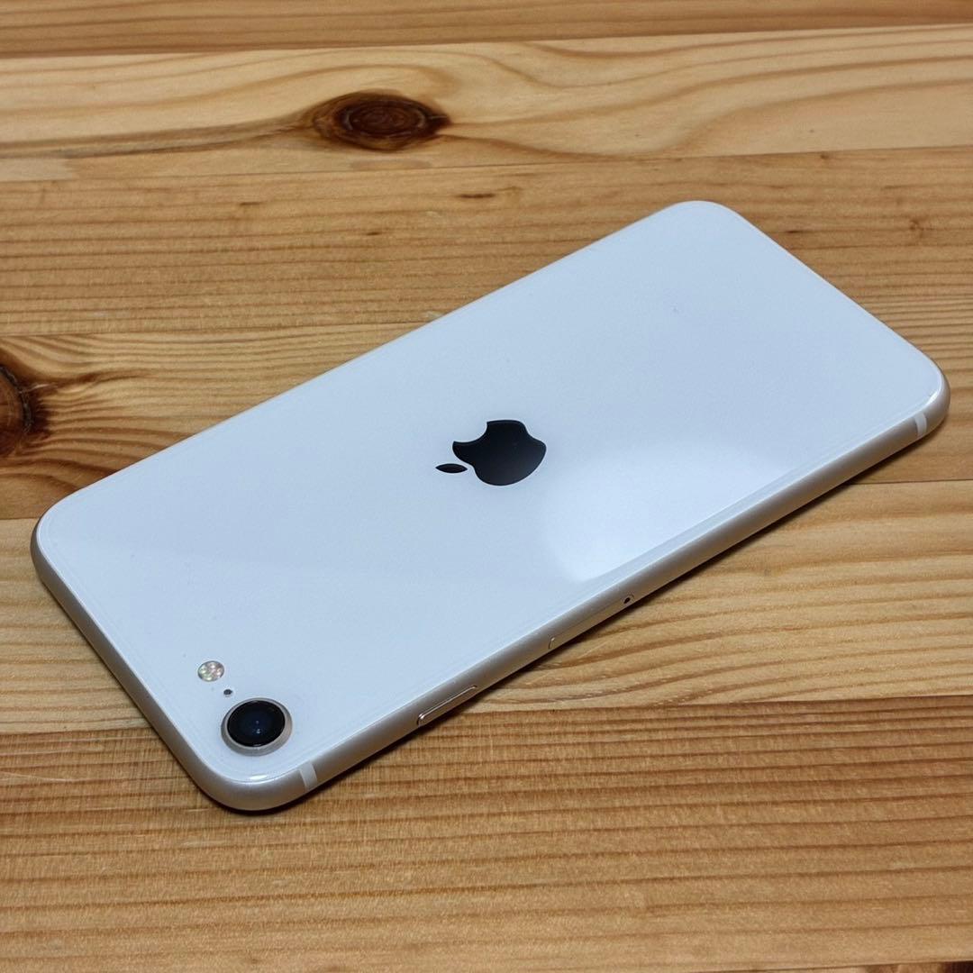 バッテリー新品　iPhoneSE第3世代64GB SIMフリー　美品　おまけ有り