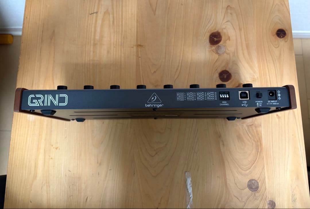 m*m様 behringer GRIND アナログシンセサイザー 本体