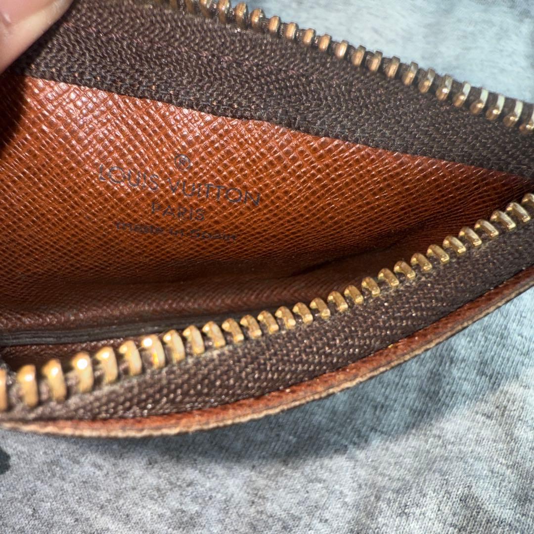 Louis Vuitton モノグラム　ケース