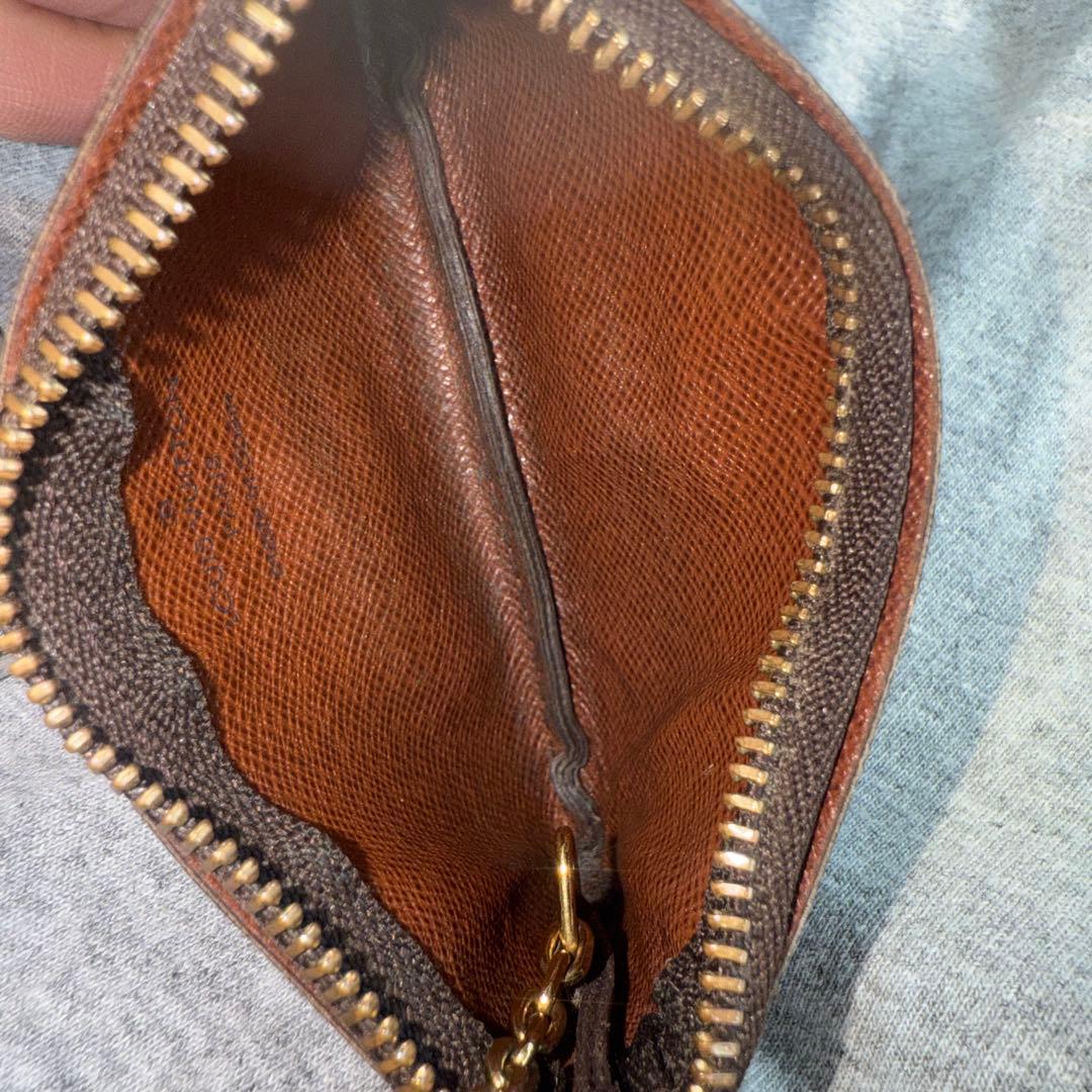 Louis Vuitton モノグラム　ケース