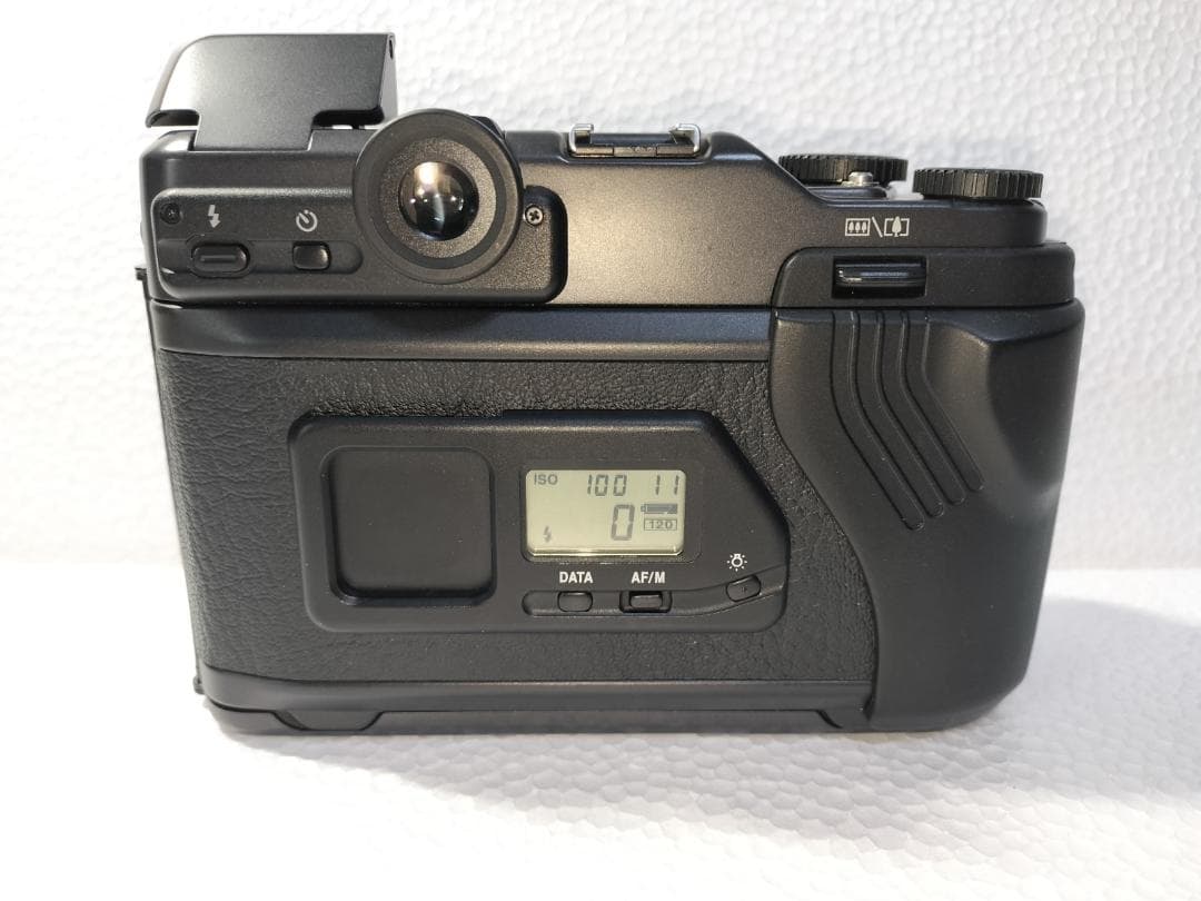 フィルムカメラ FUJIFILM GA645Zi Professional (CT 003)