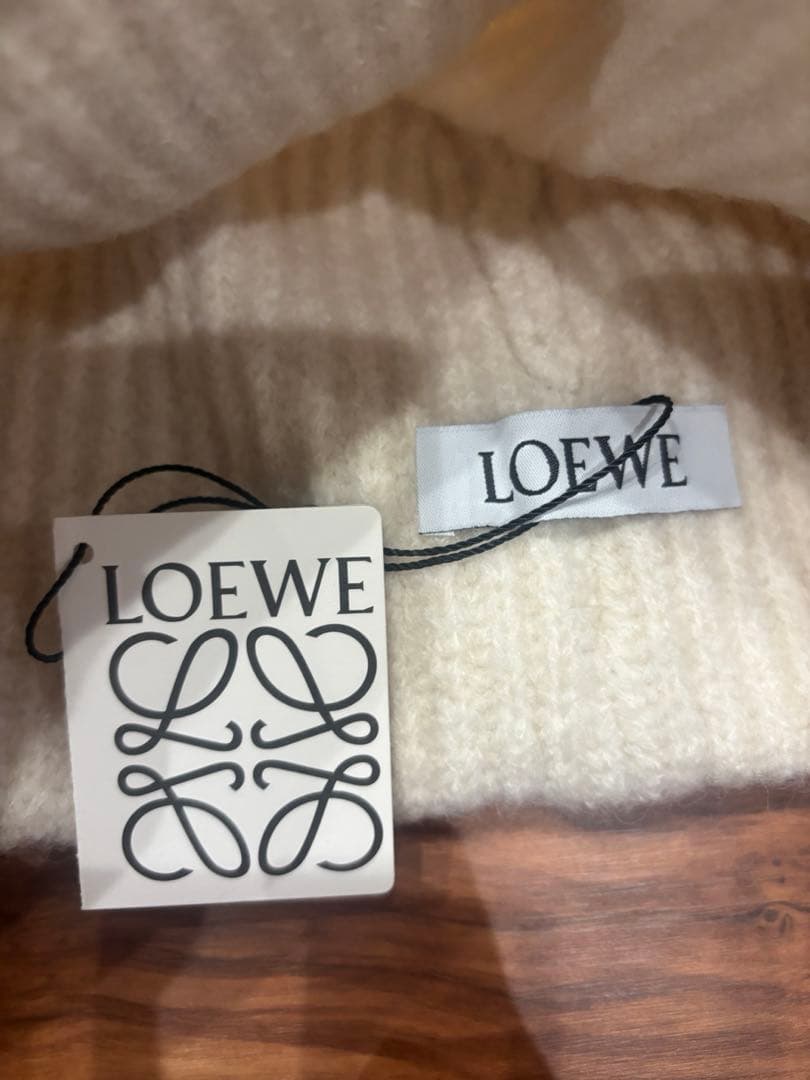 【新品・未使用】LOEWEニット帽/ロエベ