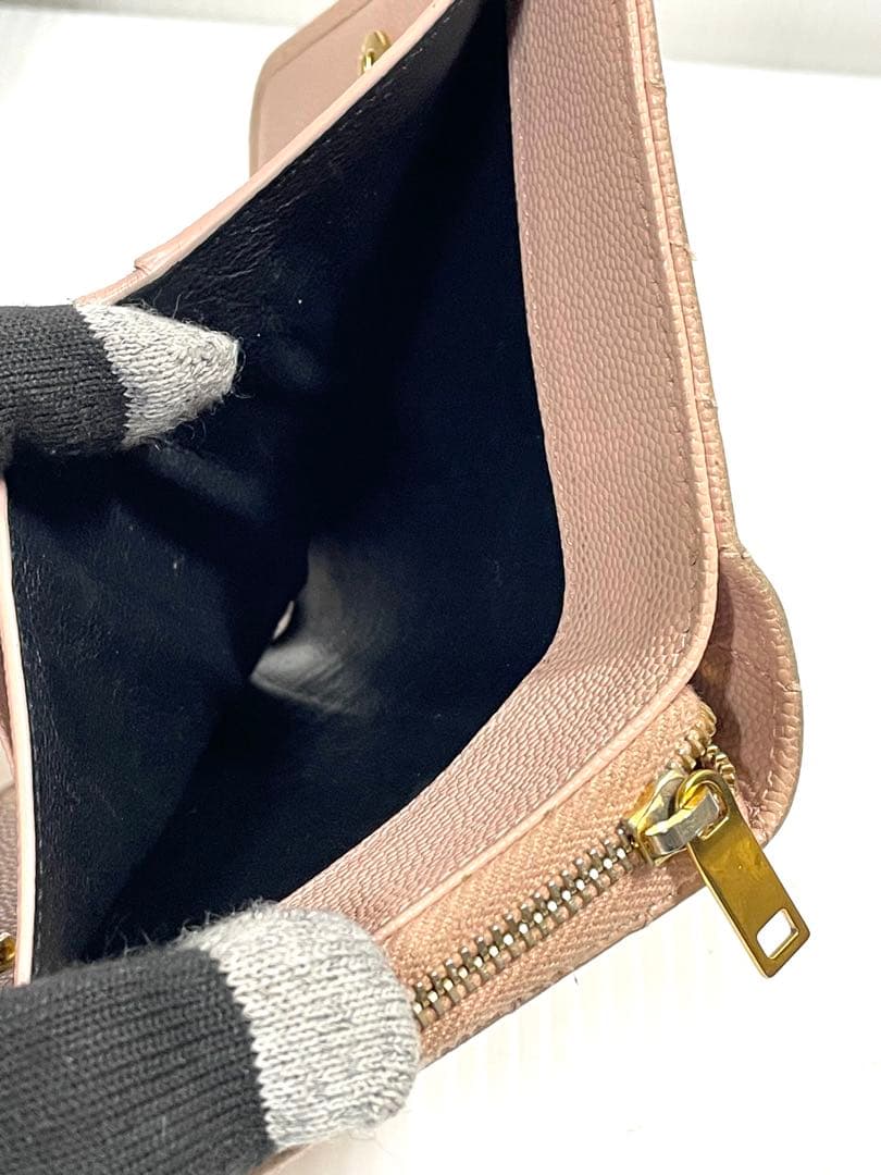 サンローラン　二つ折り財布　カサンドラ　キャビアスキン　ピンク