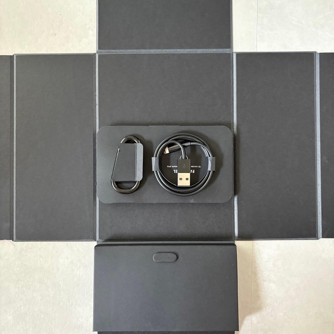 Beats Solo Pro (Beats By Dr. Dre) アイボリー