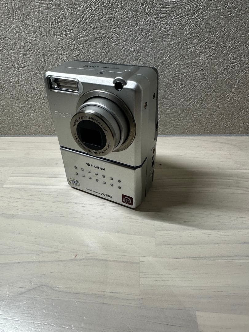 動作品【希少】FUJIFILM FinePix M603 富士フィルム デジカメ