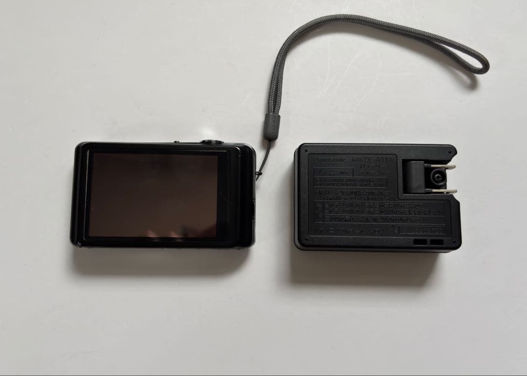 Panasonic DMC-FH7 コンパクトデジタルカメラ