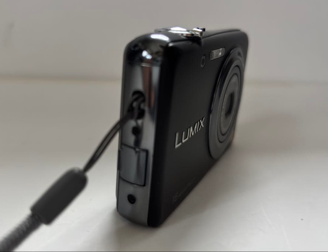 Panasonic DMC-FH7 コンパクトデジタルカメラ