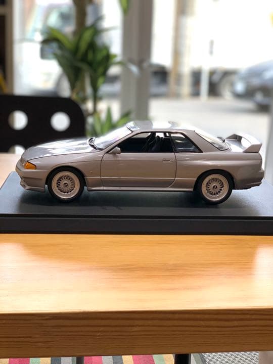 日産　スカイラインGTR  プラモデル　車　完成品
