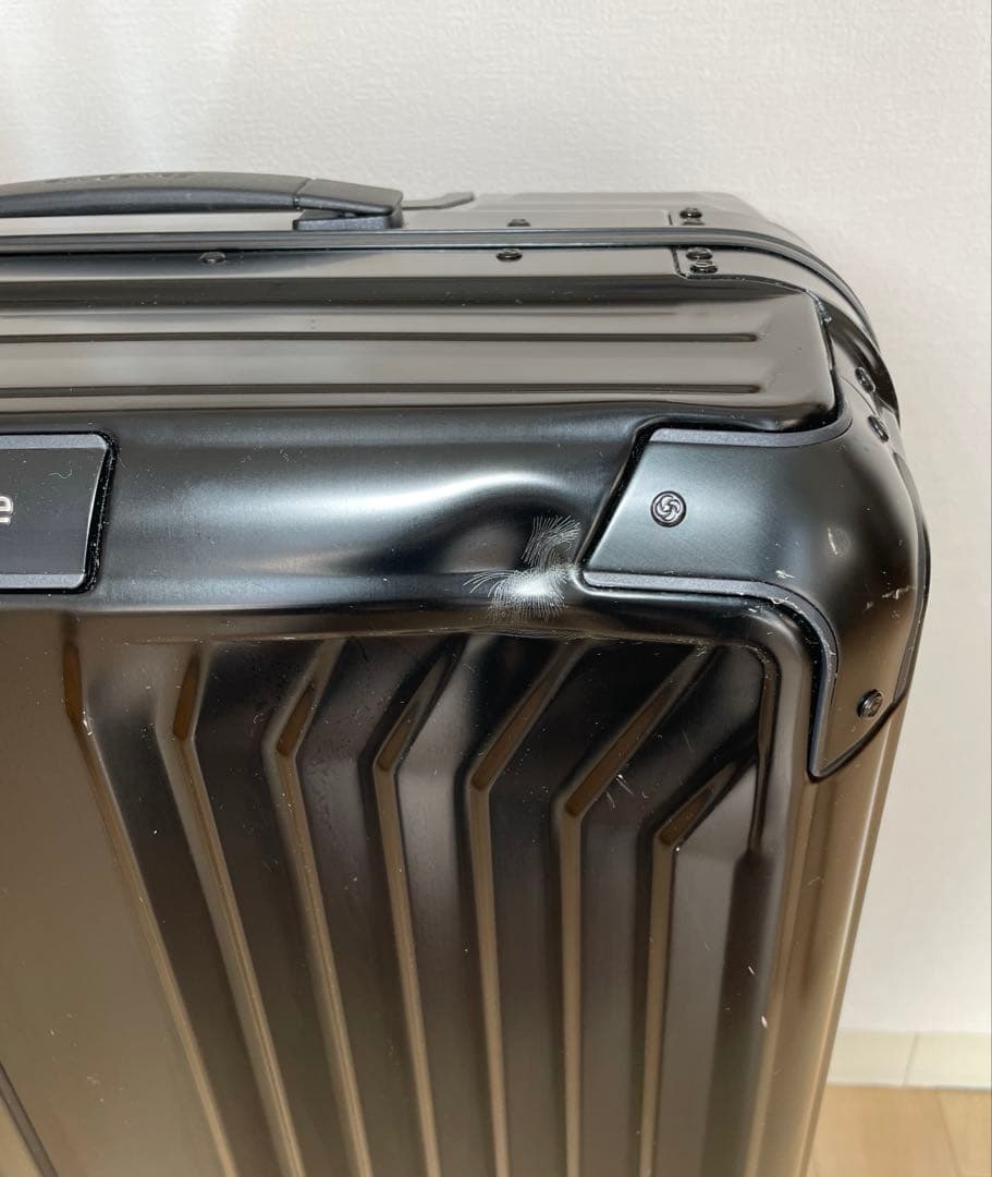 サムソナイト　アルミニウム　スピナー69 スーツケース　アルミ製　TSAロック