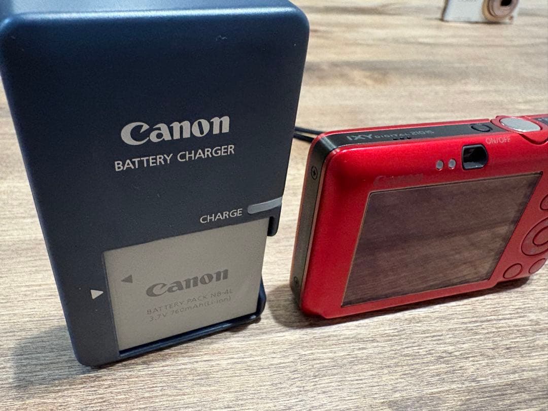 Canon IXY Digital 210 IS レッド