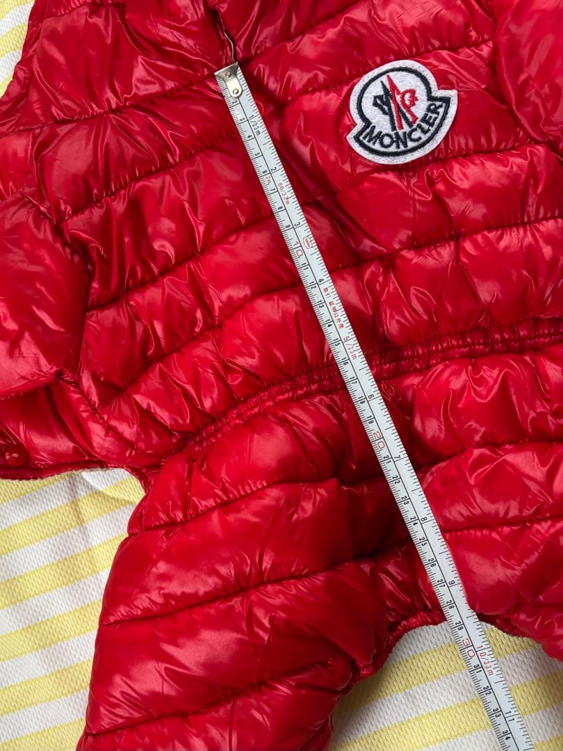 MO-NCLER 犬用ダウンジャケット　赤