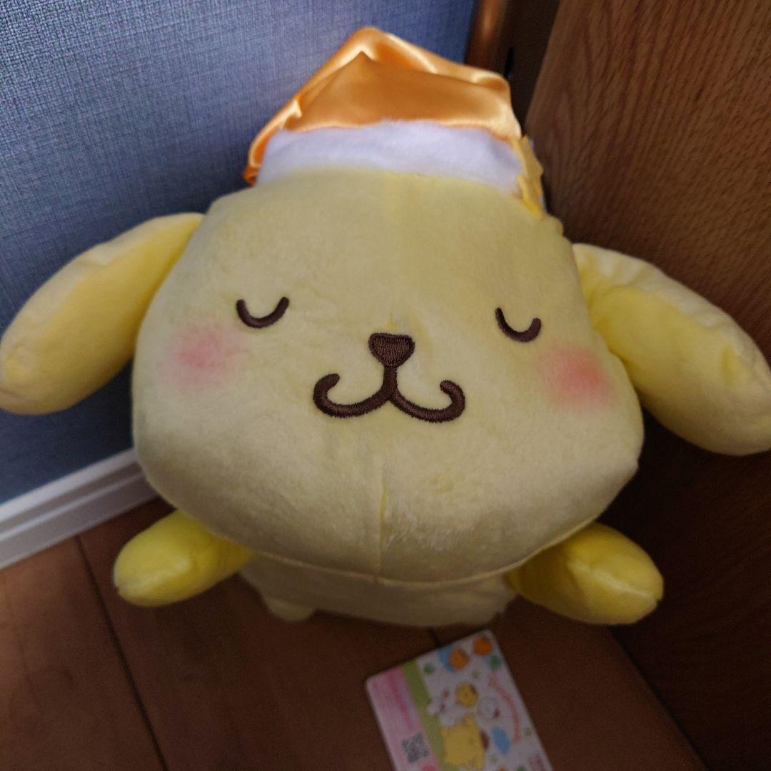 サンリオ　ポムポムプリンぬいぐるみ