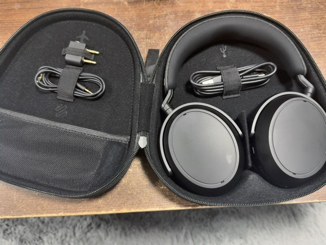 ヘッドホン SENHEISER MOMENTUM 4 Wireless