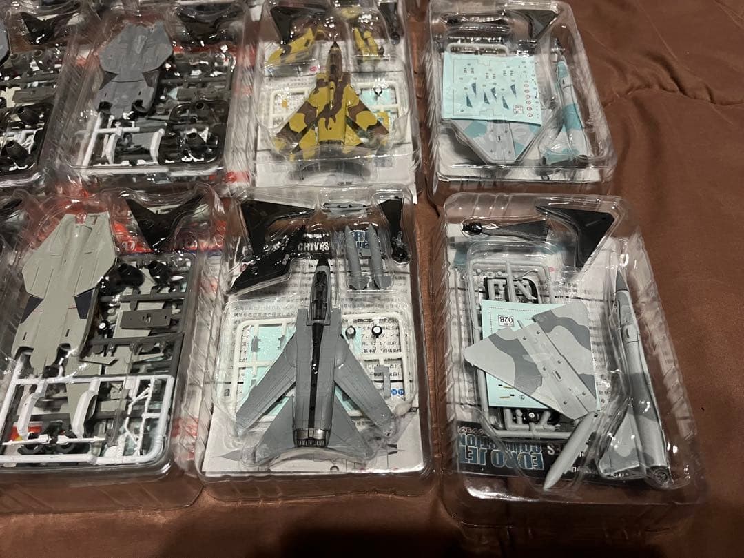 【未使用品】 エフトイズ 1/144 戦闘機 15機まとめ売り