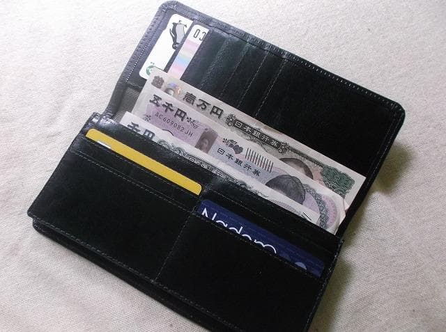 レザークラフト長財布（マチ付き）　蝶々