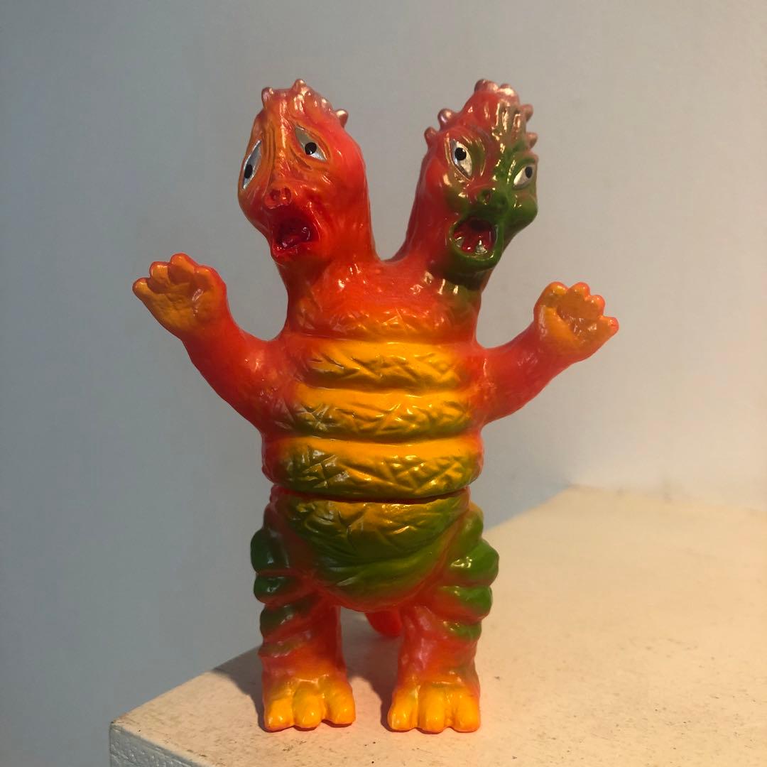 兇悪怪獣 バニリン ソフビ