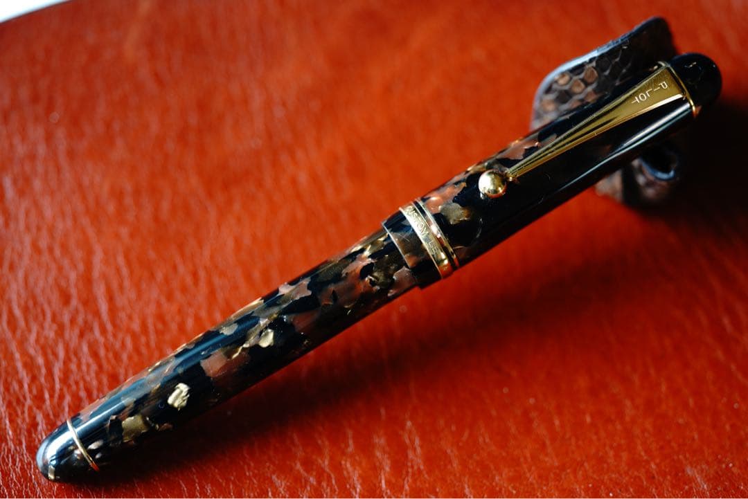 pilot カスタムLE レガンス　ブラウン　万年筆