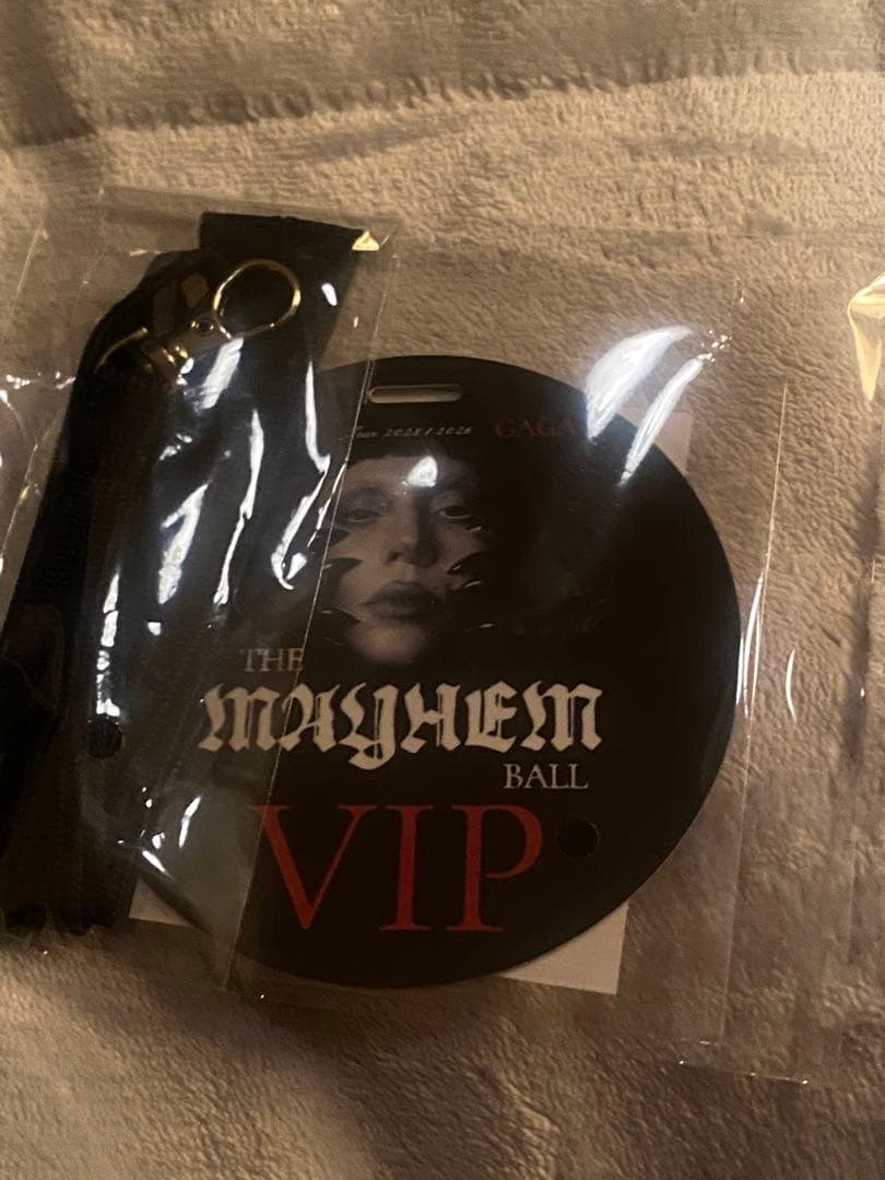 Lady Gaga VIP Gold Merch - 2026年　VIPギフト