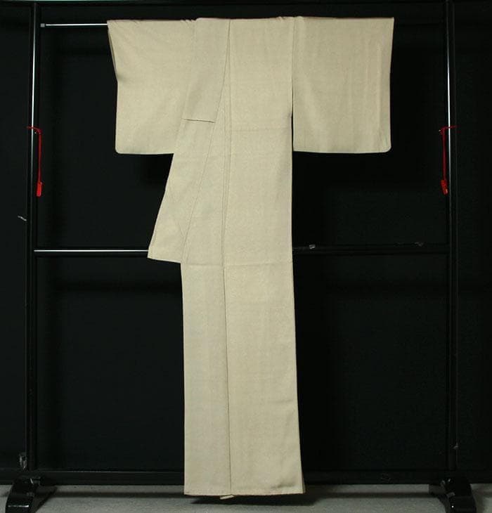 7714■　ややスリム　正絹江戸小紋 　極鮫　蒸栗色系　作家物　美品