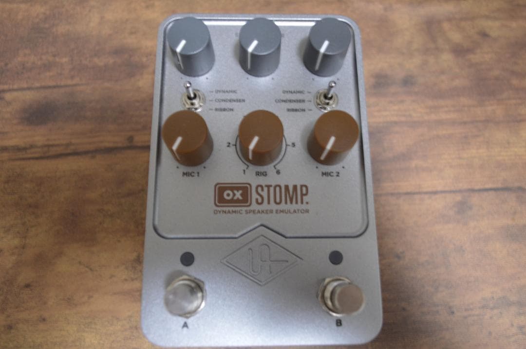 UAFX OX Stomp UNIVERSAL AUDIO 箱付き