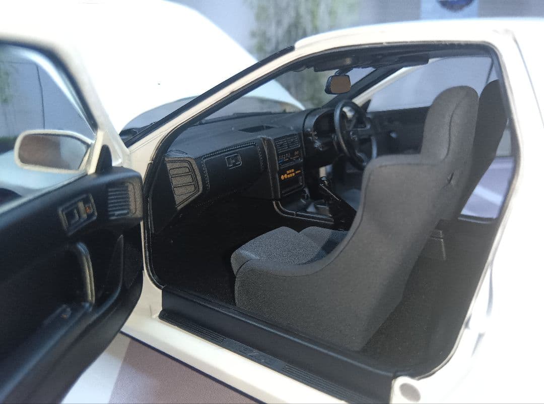 WHELART製 1/18 マツダ サバンナ RX-7 FC3 1990