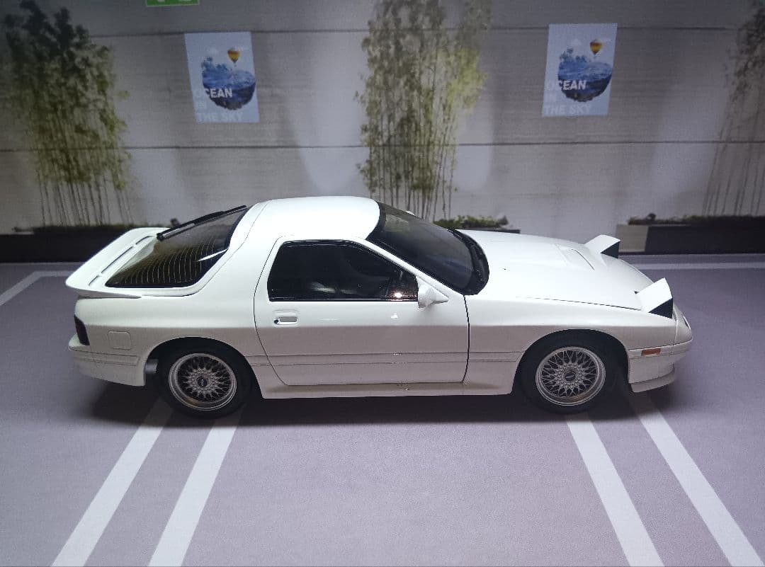 WHELART製 1/18 マツダ サバンナ RX-7 FC3 1990