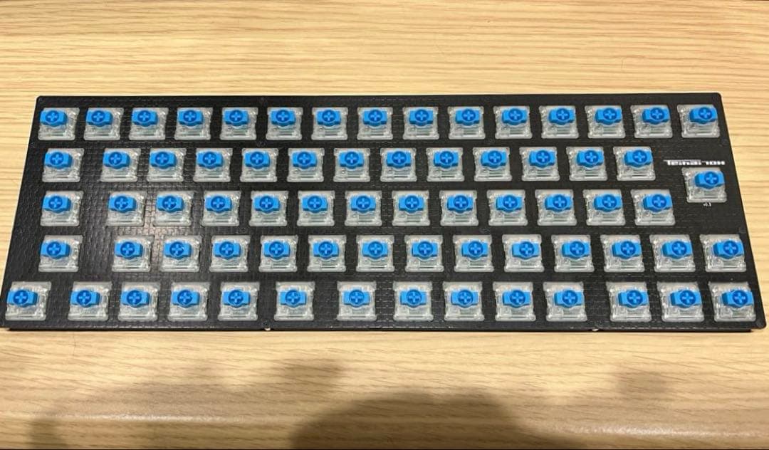 Teihai70H 自作70%キーボード　ロープロ日本語配列　おまけ付き