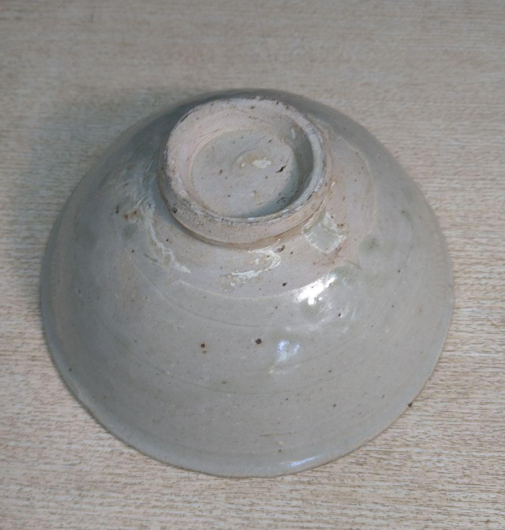 南宋白磁輪花茶碗　中国南宋時代r5-13