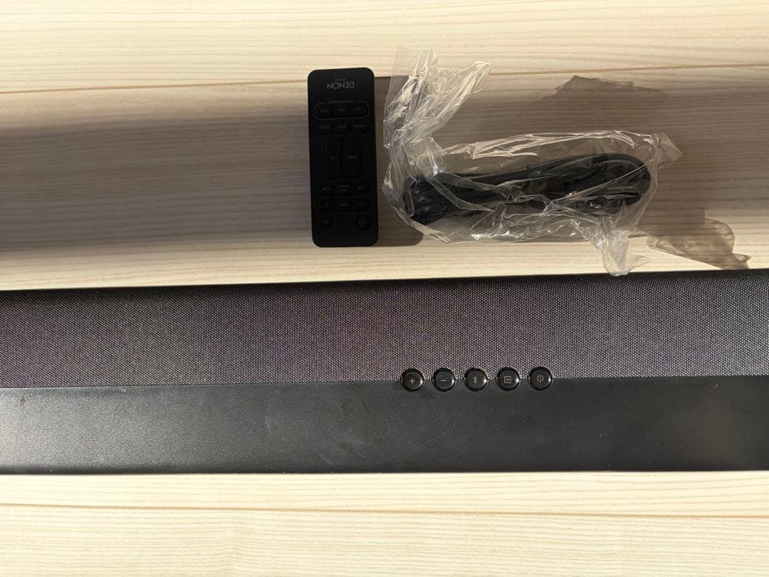 DENON サブウーハー内蔵サウンドバーDHT-C200