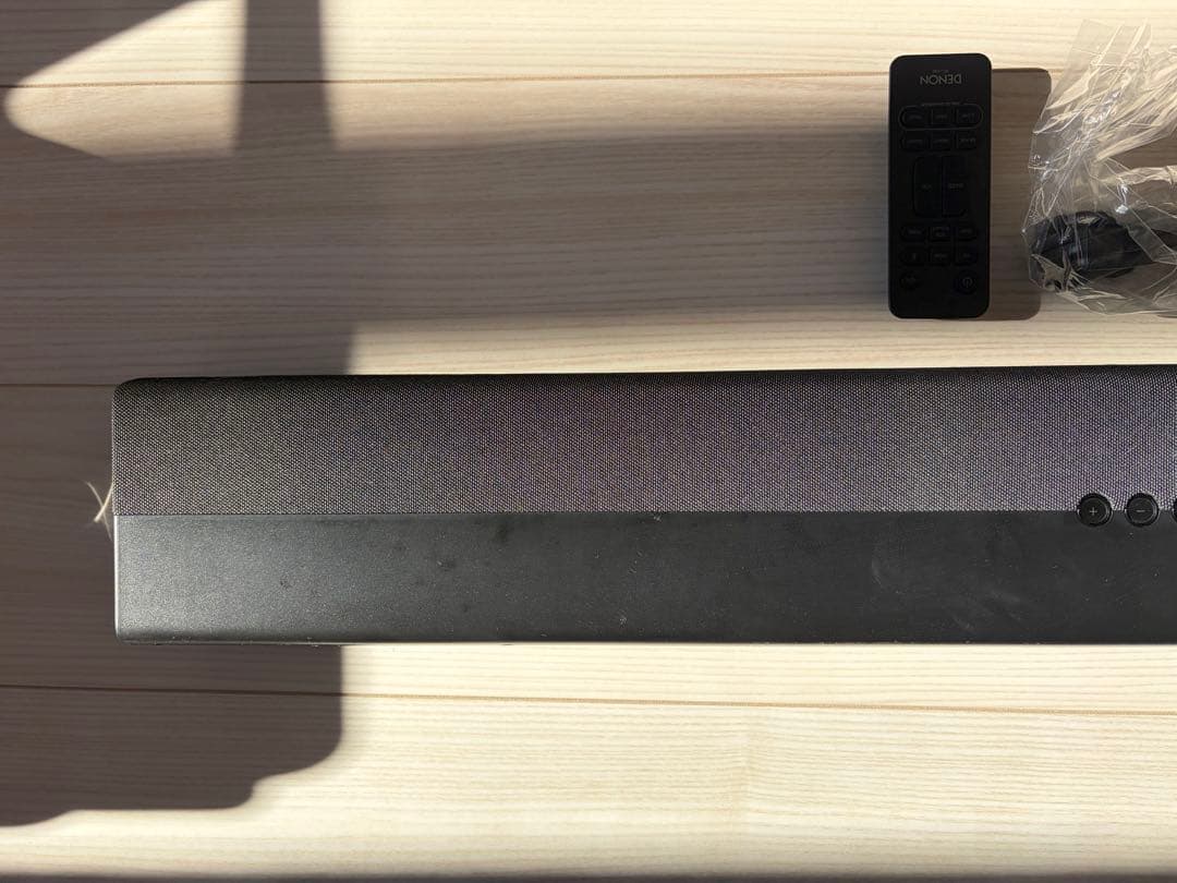 DENON サブウーハー内蔵サウンドバーDHT-C200