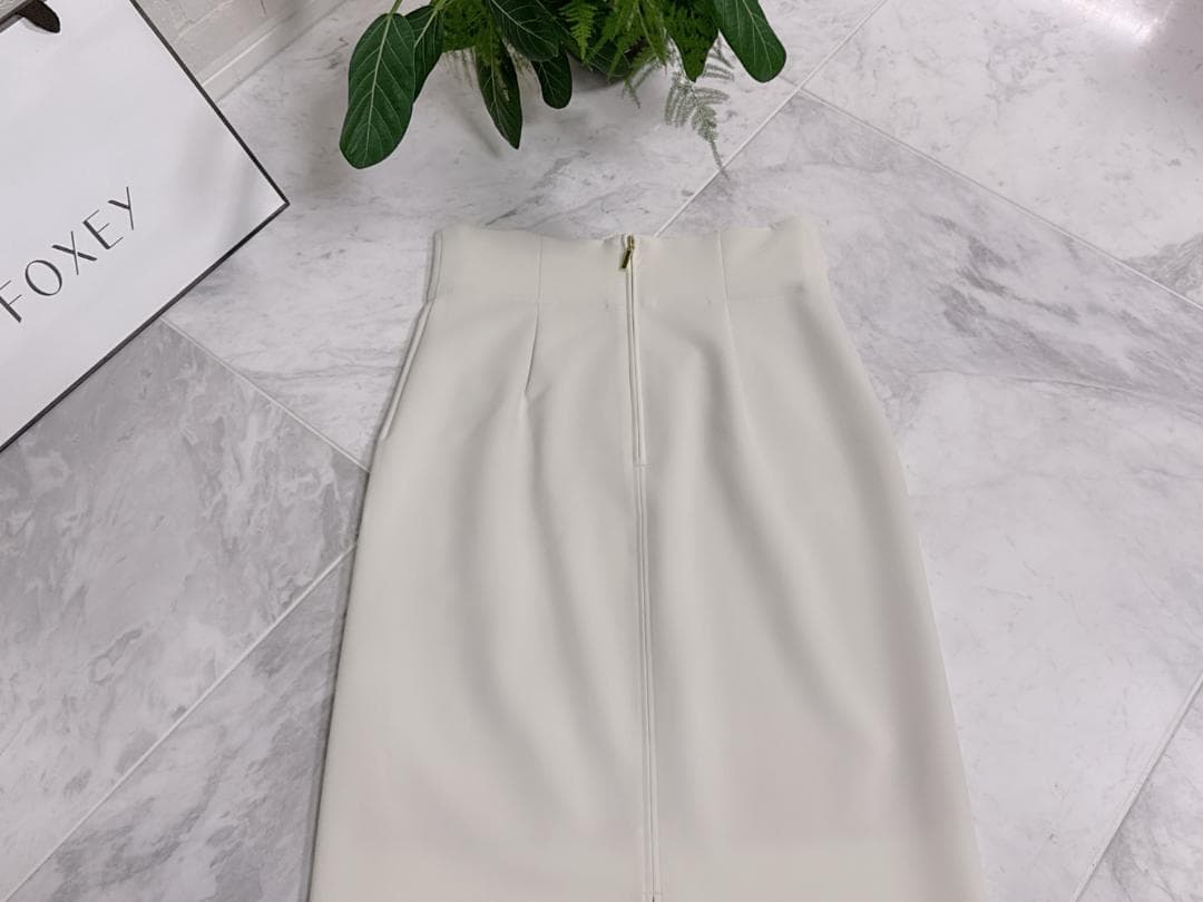 美品★NOBLE ノーブル ジャージーライクカラータイトスカート８