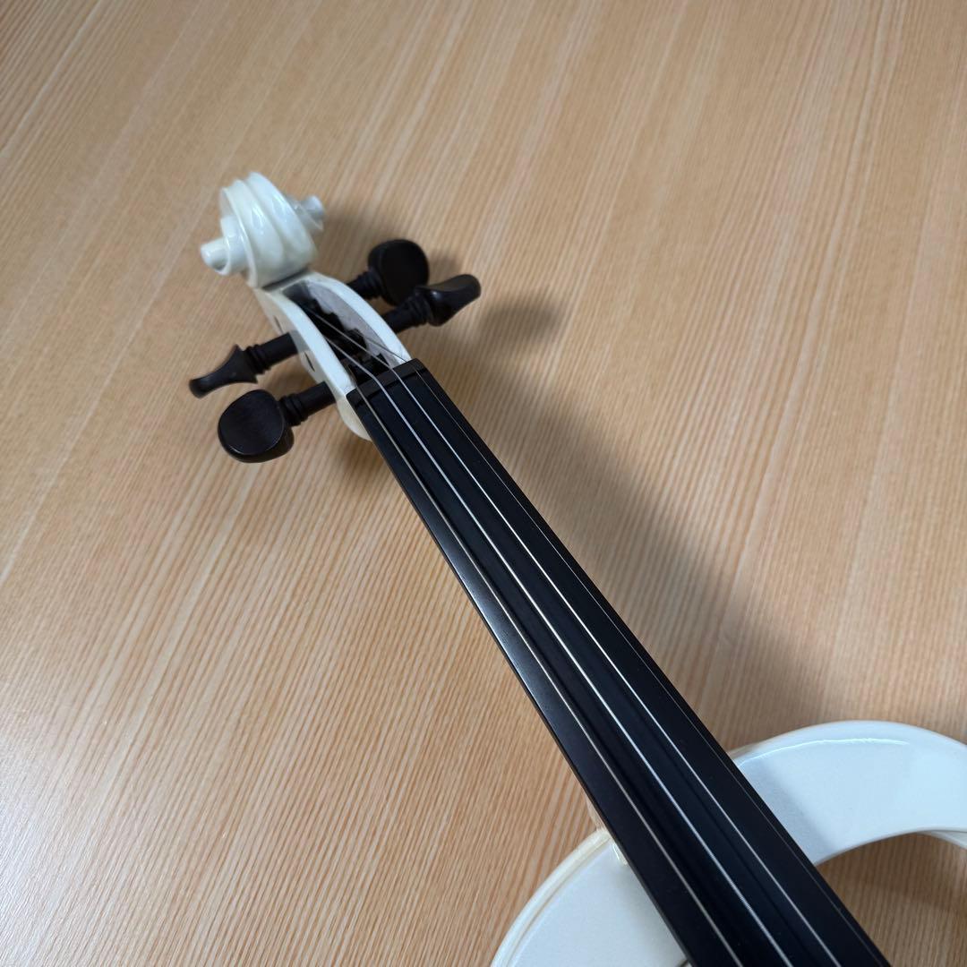 SUGIZO　Kranz EV-70 木曽バイオリン　エレキバイオリン