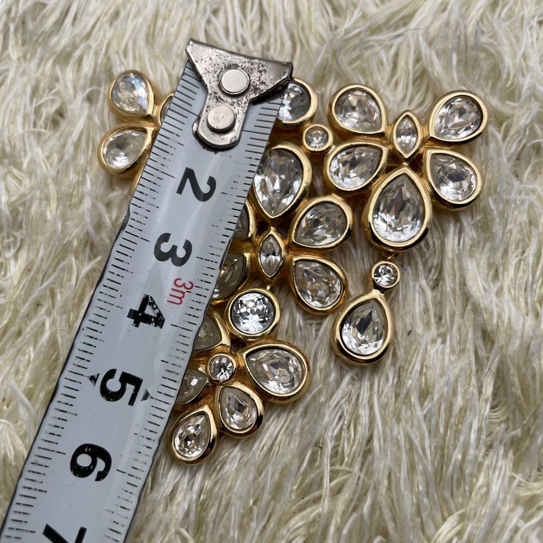 希少　クリスチャンディオール　フラワーデザイン　スウィング　ブローチ