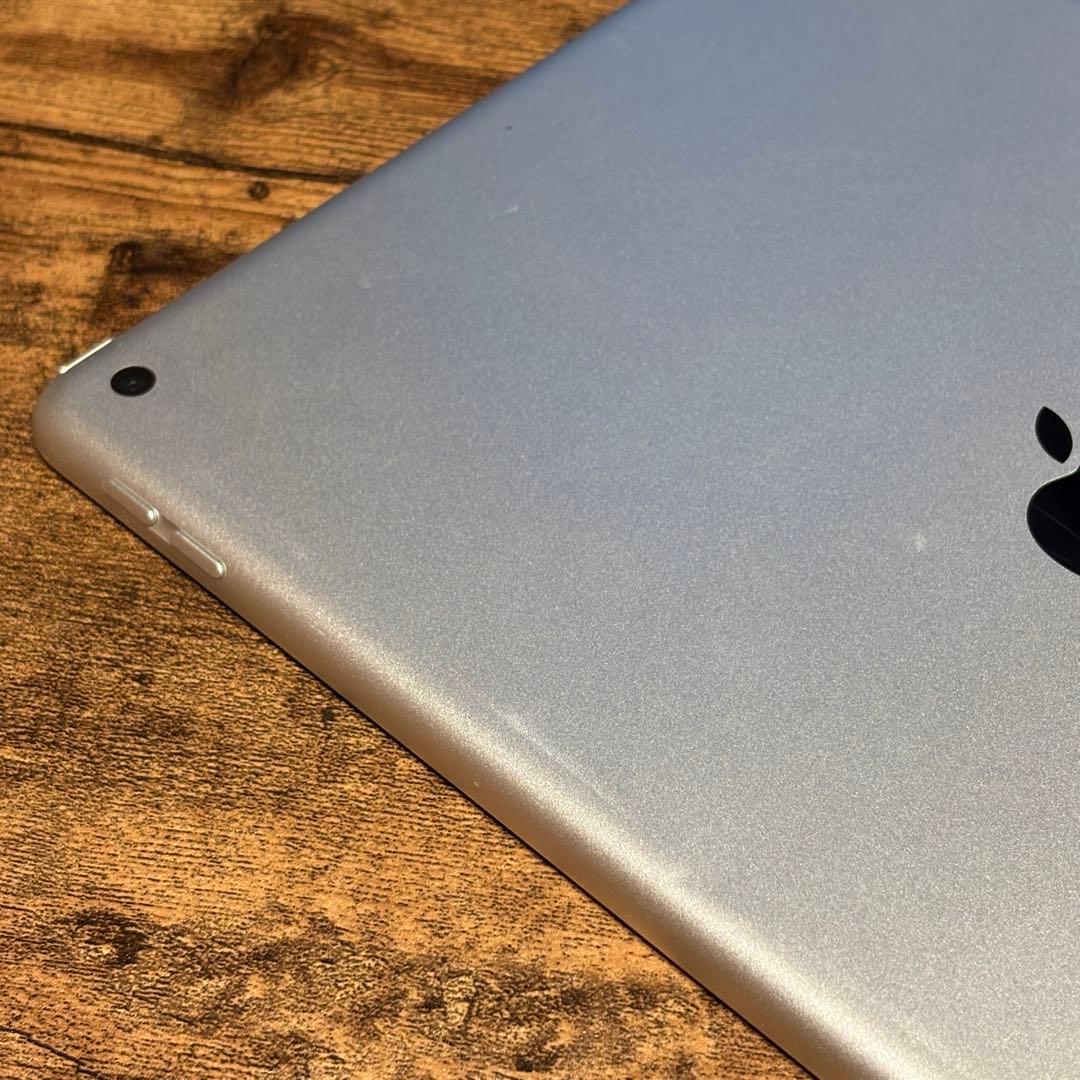 iPad 第8世代 32GBシルバー + Apple Pencil 第1世代