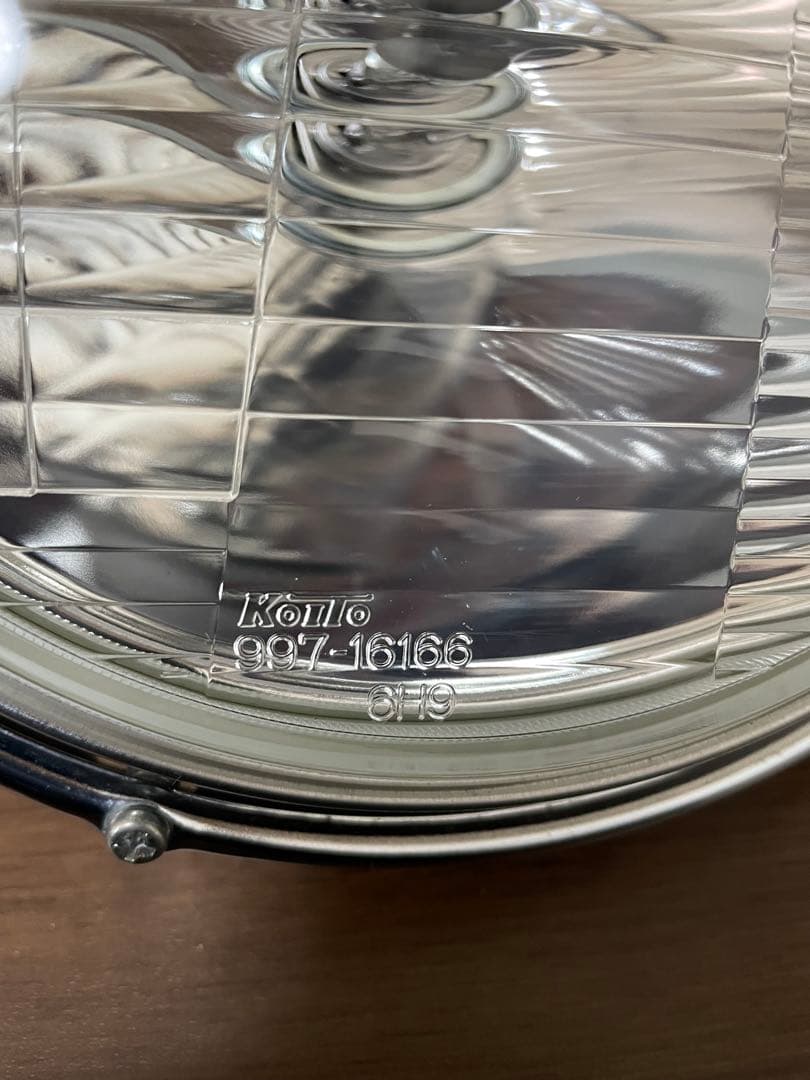 SR400 21年式　純正ヘッドライト