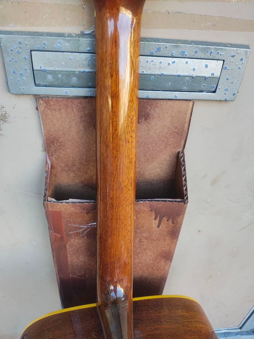 美品 Takamine 200シリーズ NA 型番不明 PU付きエレアコ