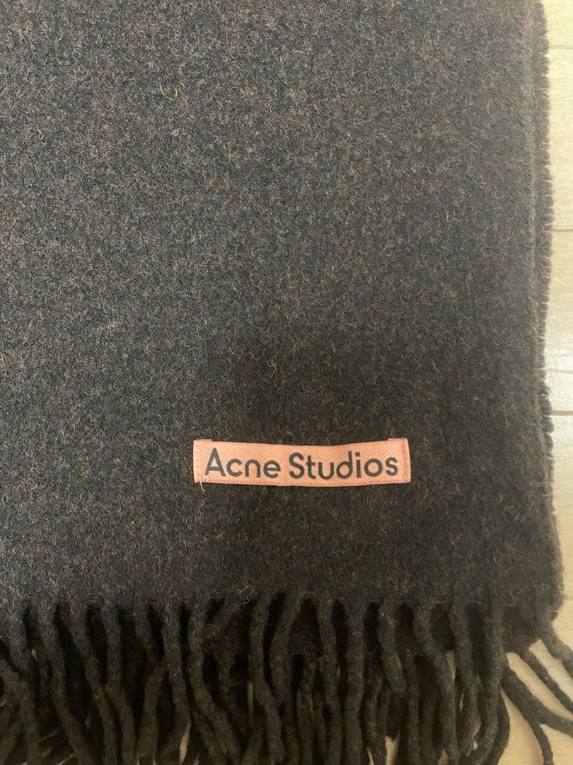 Acne Studios フリンジ付きマフラー　200×70