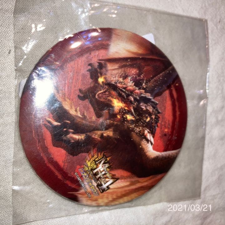 新品未使用　モンスターハンター　4 缶バッジ　ナンジャタウン　イベント　限定