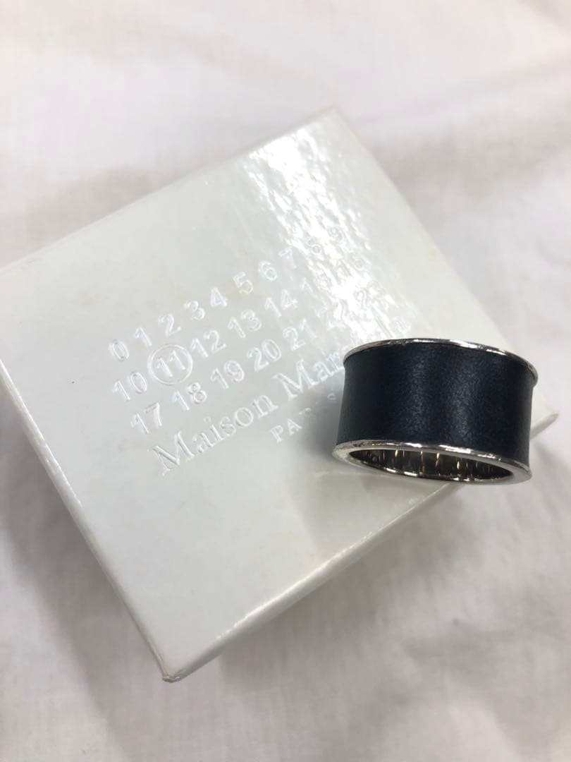 Maison Margiela 11 ブラックレザーリング