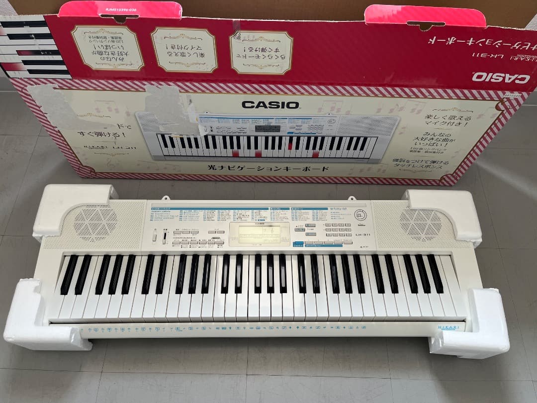 CASIO 光と音のシンセボード 61鍵