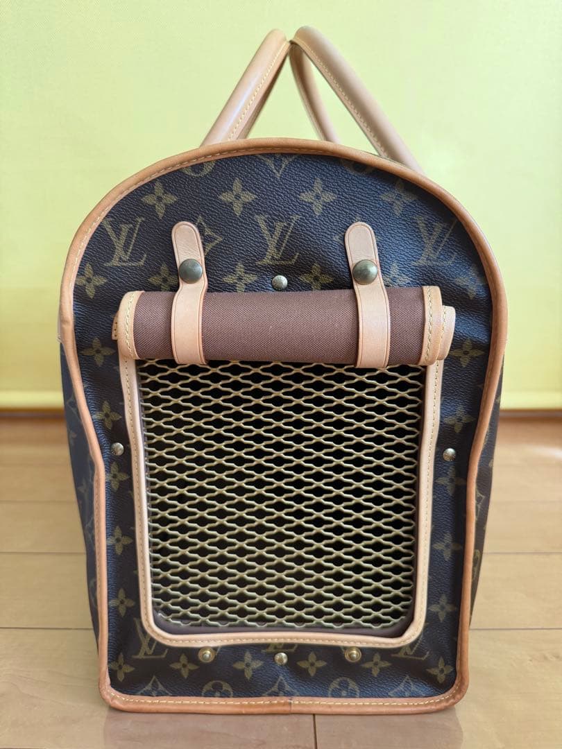 LOUIS VUITTON ルイ ヴィトンSac chien (ドックバック）