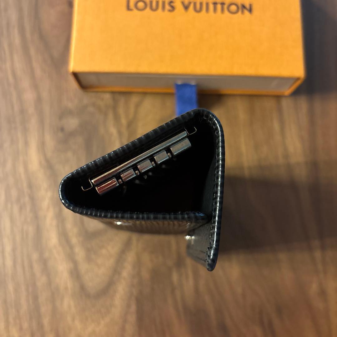 S*I様 【美品】LOUIS VUITTON 濃紺 エピレザー キーケース　キー