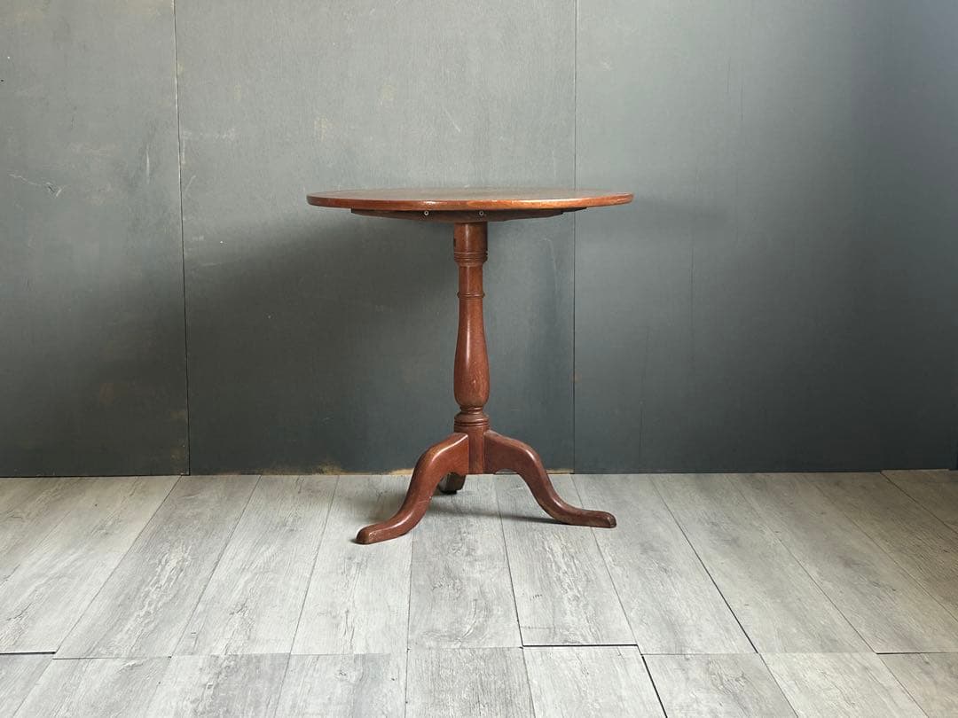 希少　猫脚　ヴィンテージ　丸テーブル　クラシック　猫脚　カフェテーブル　nz