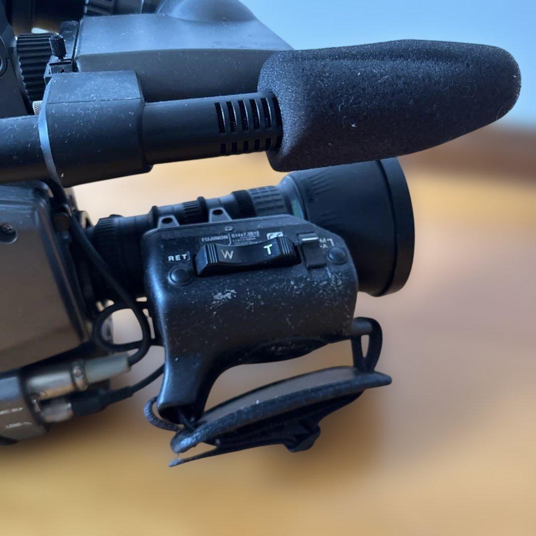 Victor 業務用ビデオカメラ GY-DV500 充電器付き