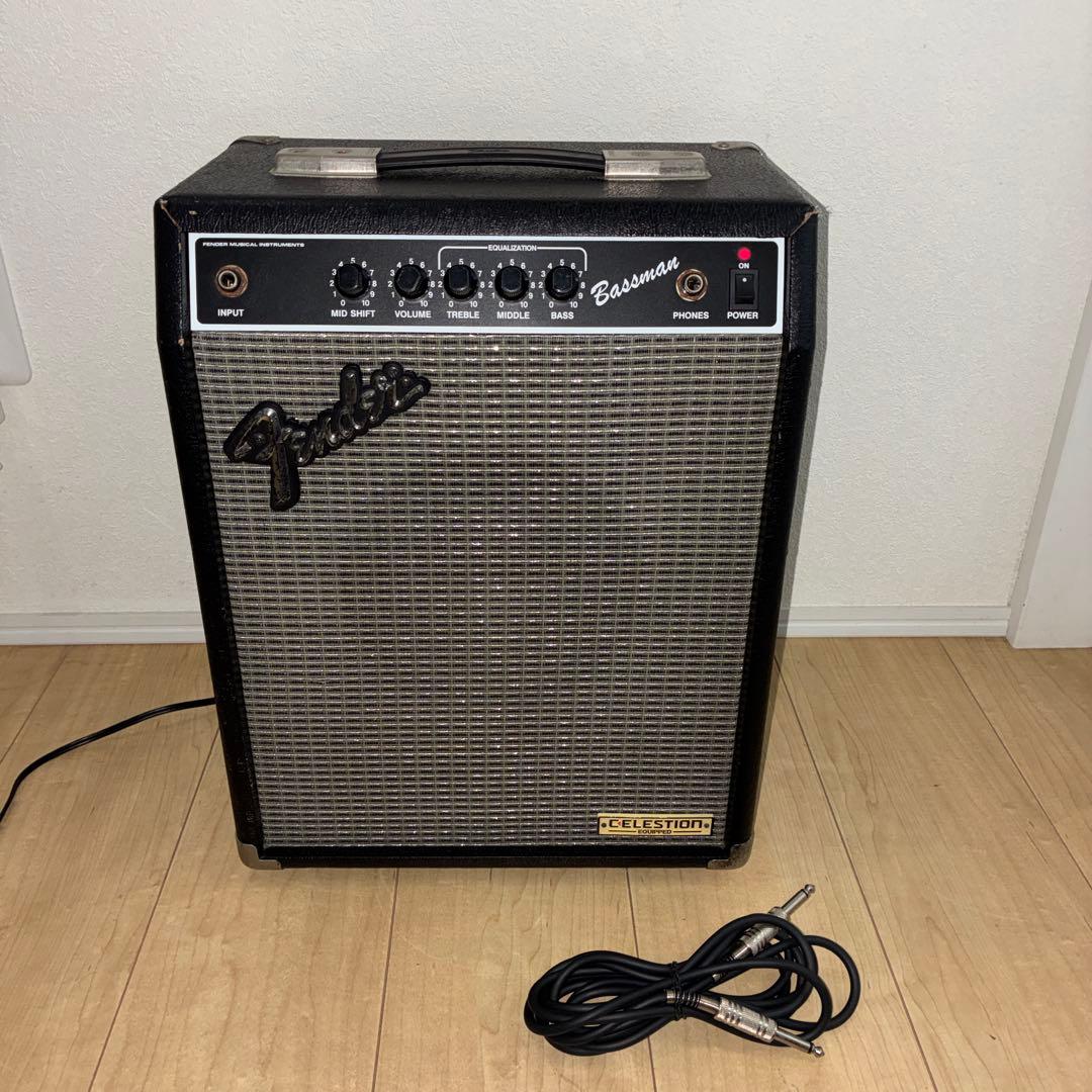 小型アンプ　Fender bassman ampギターアンプ　シールドおまけ