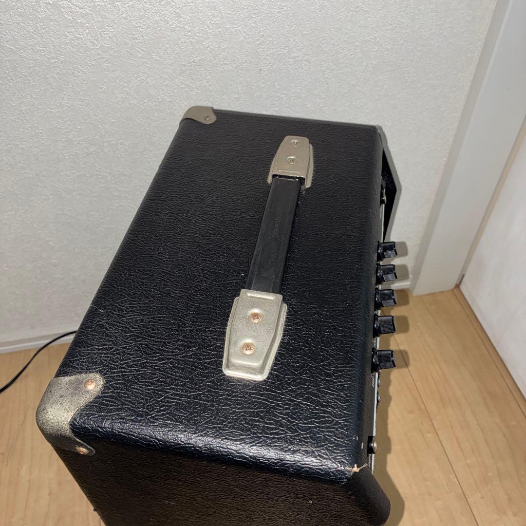 小型アンプ　Fender bassman ampギターアンプ　シールドおまけ