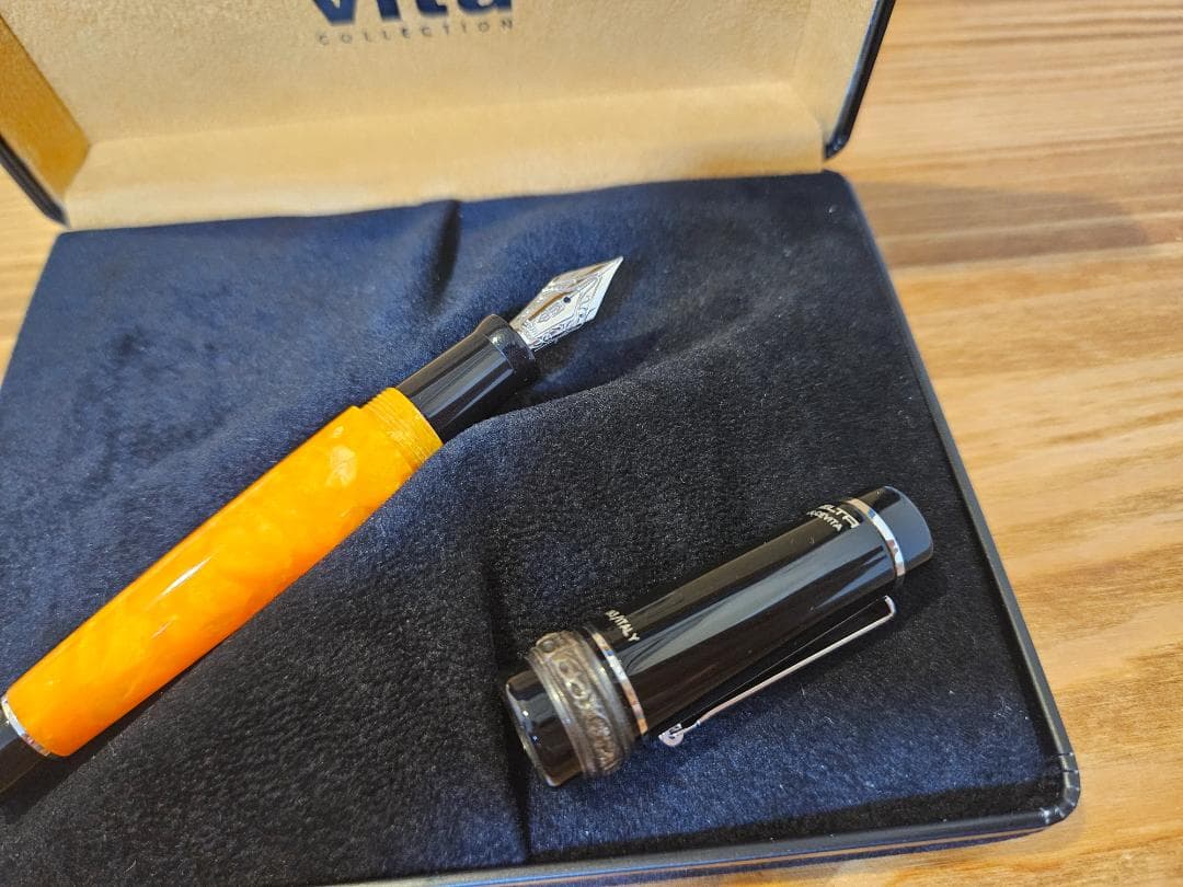 DELTA Dolce Vita mini 万年筆 オレンジ