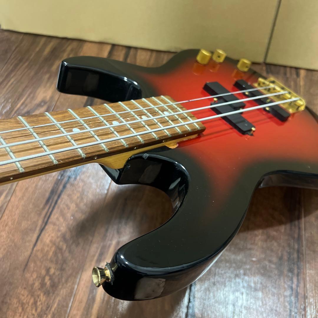 メンテナンス済♥️アンボイ ベースギター レッド ブラック ギター ベース